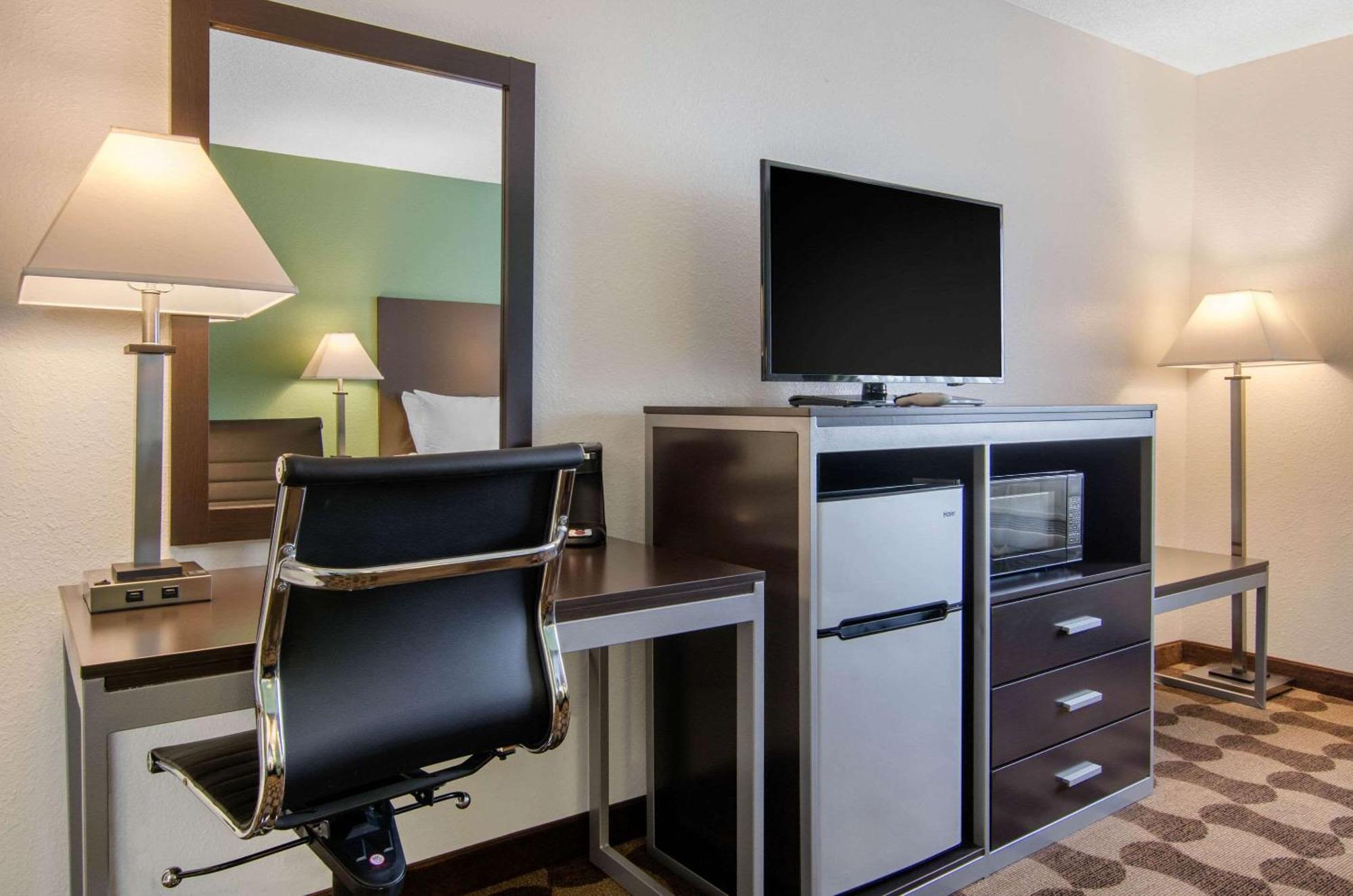 Quality Inn Russell Eksteriør billede